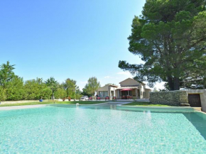 Heritage Villa in Provence with Infinity Pool